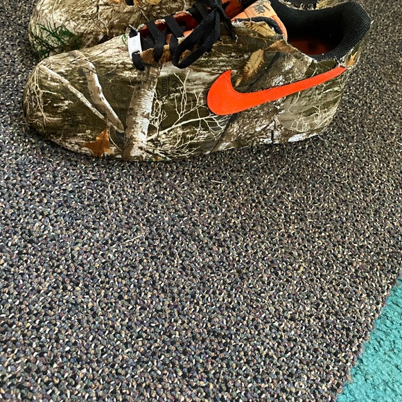 AF1 - Picture 3 of 4